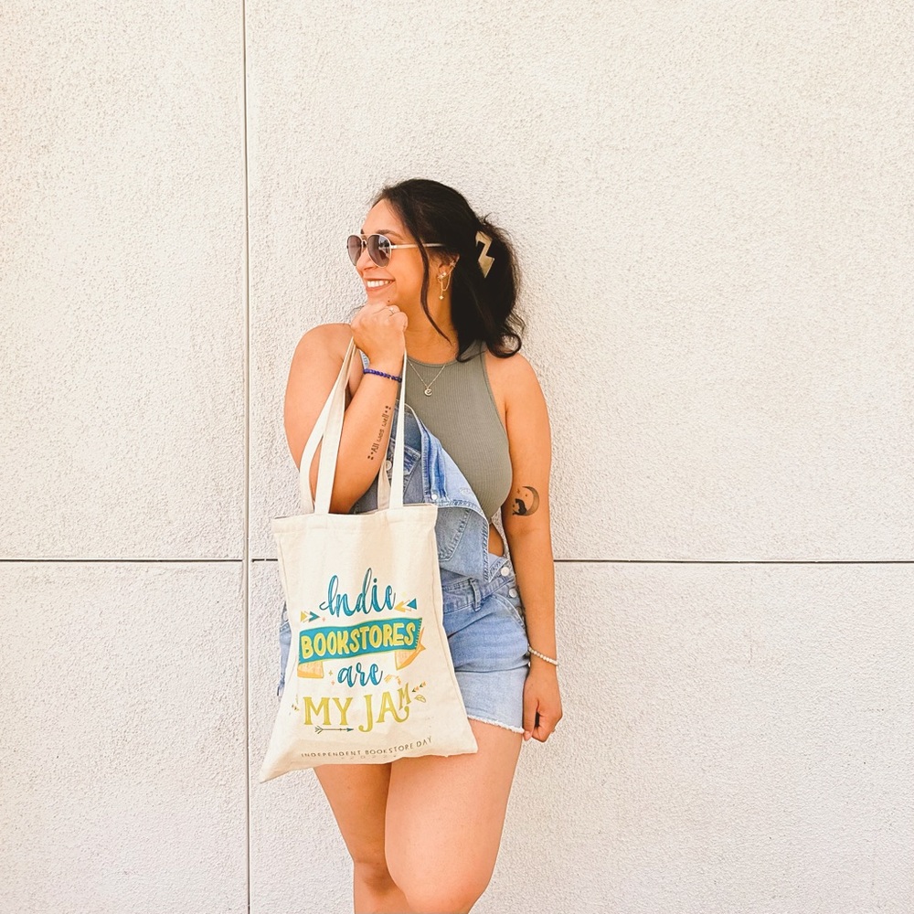 Meet your Posher, Monet